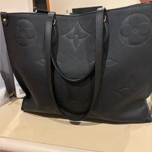 Louis Vuitton OnTheGo Bag, GM